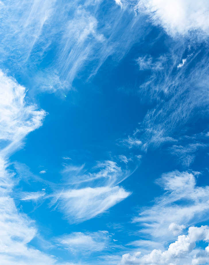 cielo azzurro con nuvole